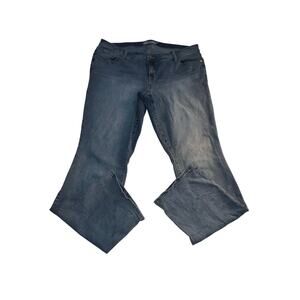 Torrid women’s blue jeans